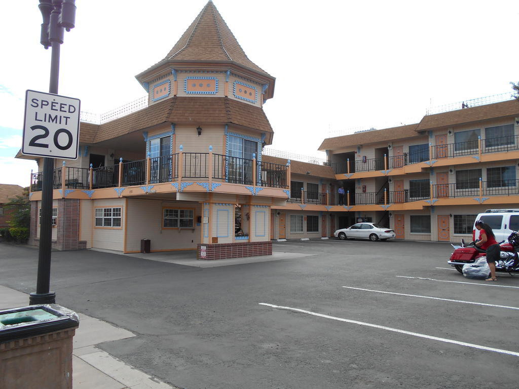Victorian Inn Sparks Exterior photo